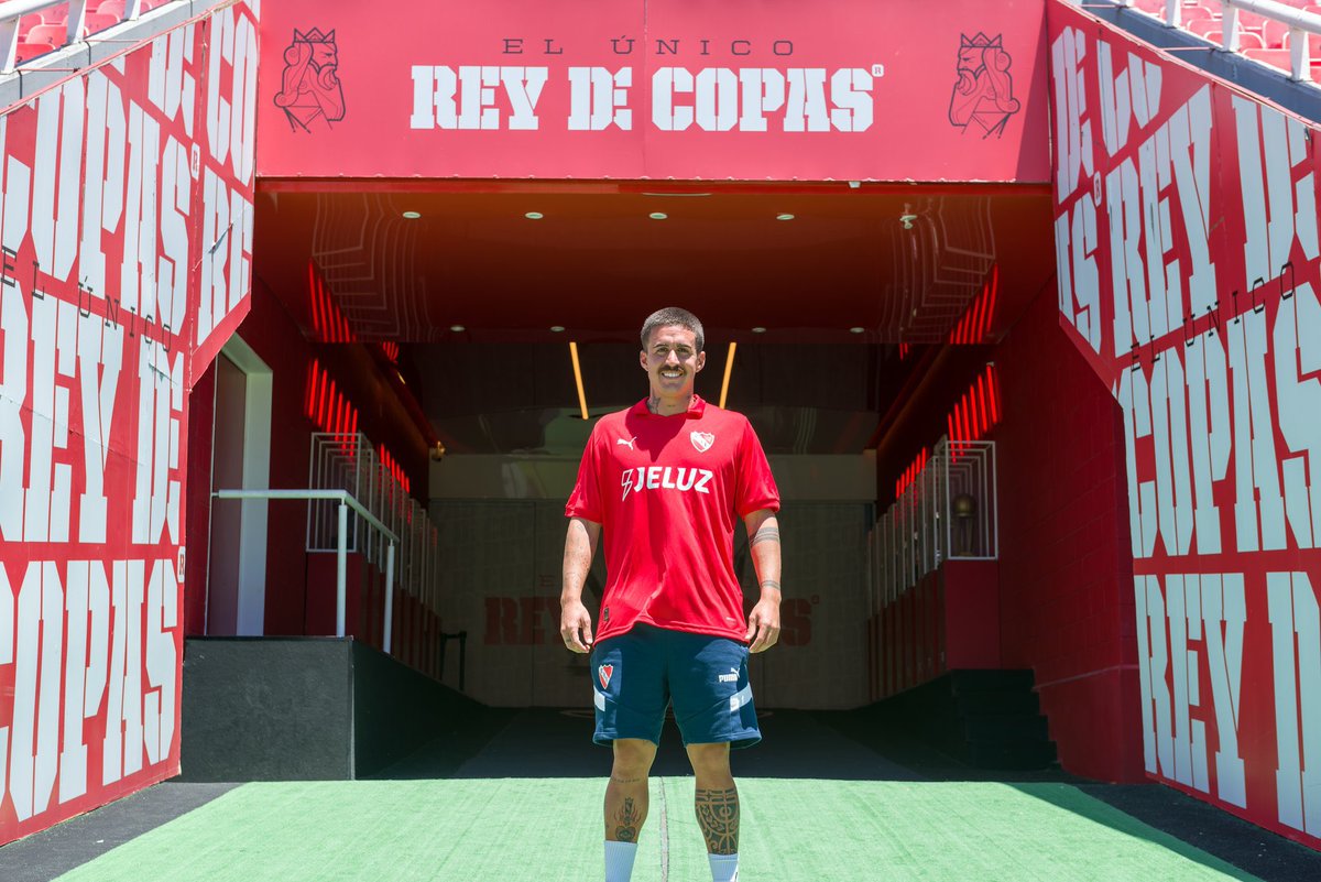 rojosdepasionok's tweet photo. Vamo’ Arriba noma 🇺🇾
#GabrielNeves #Independiente 🔴 https://t.co/AhfPawyRPk