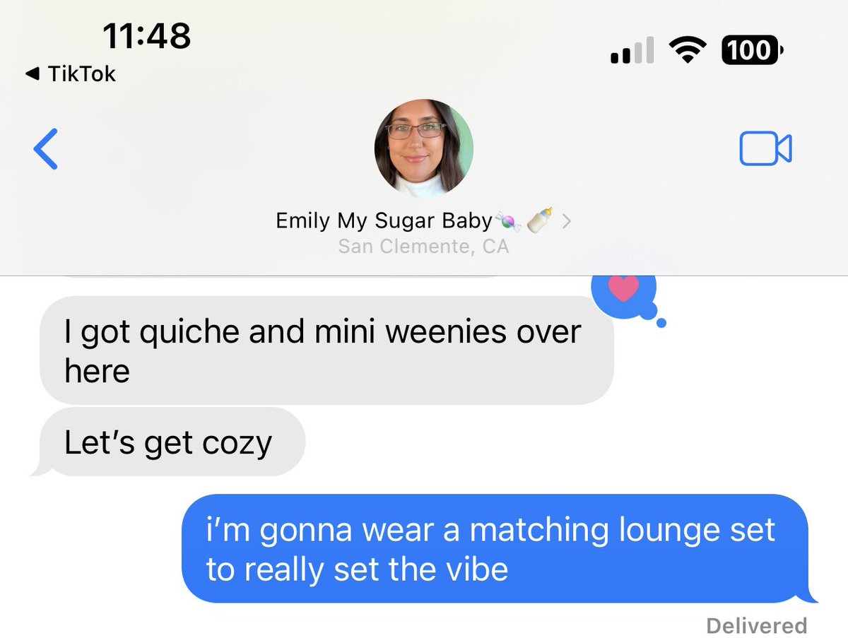 c_hammz's tweet photo. my love language is mini weenies https://t.co/lJxz3zwewr
