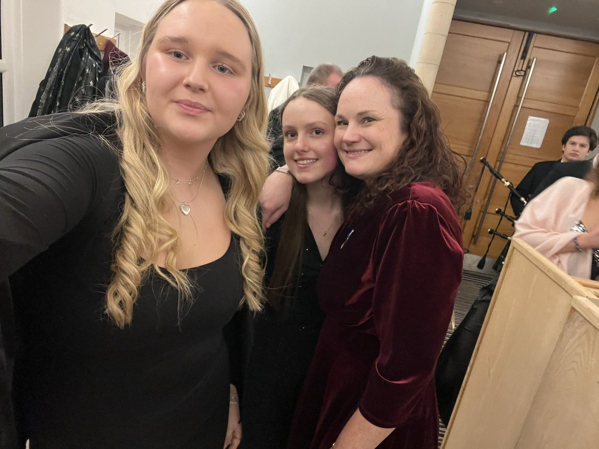 GiggCCF's tweet photo. We had a fabulous time at our @GiggCCF Contingent Dinner. More pics to follow next week… @giggschool https://t.co/iNlDF5IEtv