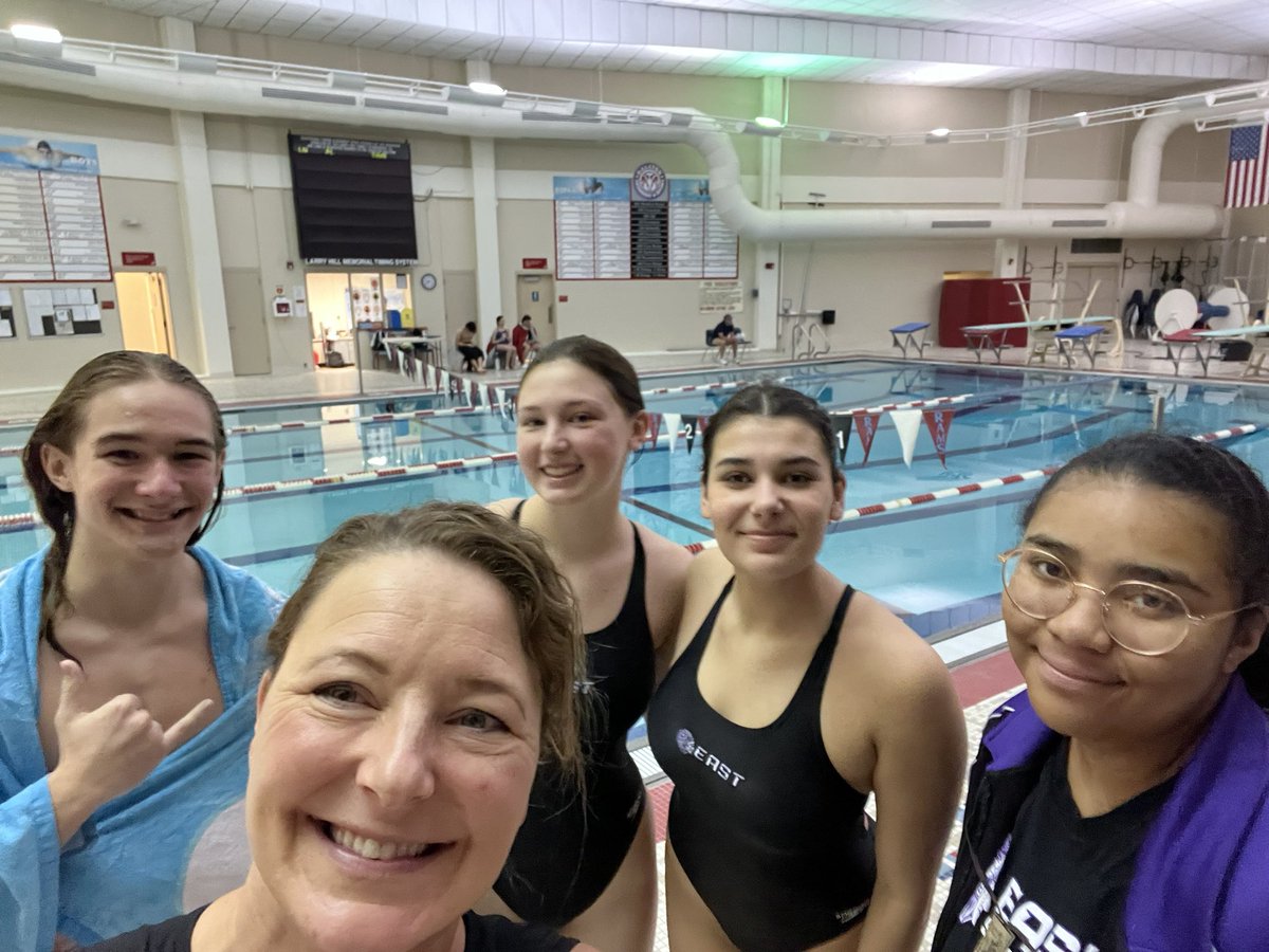 SwimEast's tweet photo. Divers Leo, Kinsley &amp; Elizabeth had a great Morning at the Ralston Dive Invite.
🏆 Leo placed 5th - score 172.85
🏆 Elizabeth placed 13th - score 252.35
🏆 Kinsley placed 18th - score 170.55 https://t.co/gBluWDmEoi