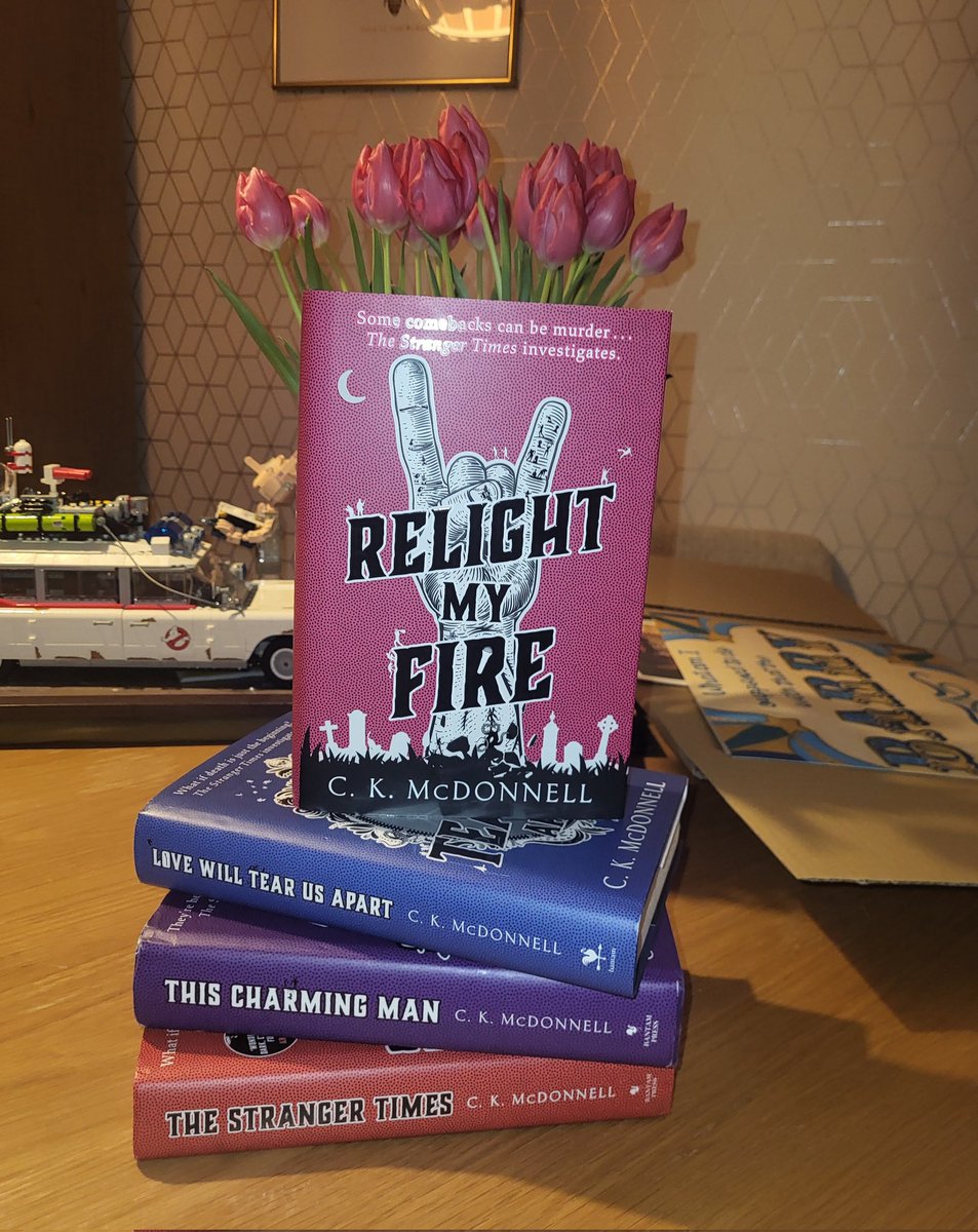 VickyHog's tweet photo. A delightful parcel arrived today, the latest happenings at the best newspaper @Caimh #StrangerTimes perfect weather for reading https://t.co/PJTojm1P2u