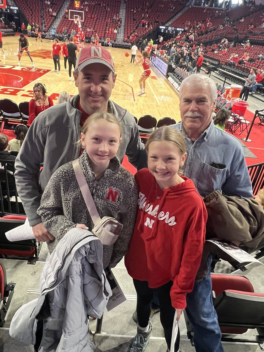 MrsPoell's tweet photo. Go Big Red! 🏀 #huskers https://t.co/kM831fB5eM