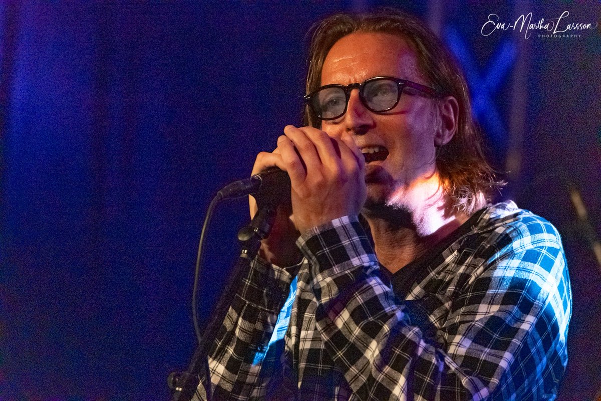 Groznyj (@groznyj_gzny) on Twitter photo Happy Birthday <a href="/ulfLundgren1/">ulf Lundgren</a> our singer 🍾🥂🎶🎂#Happybirthday #grattispåfödelsedagen #groznyj #gzny #ulflundgren #singer #songwriter Happy Birthday <a href="/ulfLundgren1/">ulf Lundgren</a> our singer 🍾🥂🎶🎂#Happybirthday #grattispåfödelsedagen #groznyj #gzny #ulflundgren #singer #songwriter