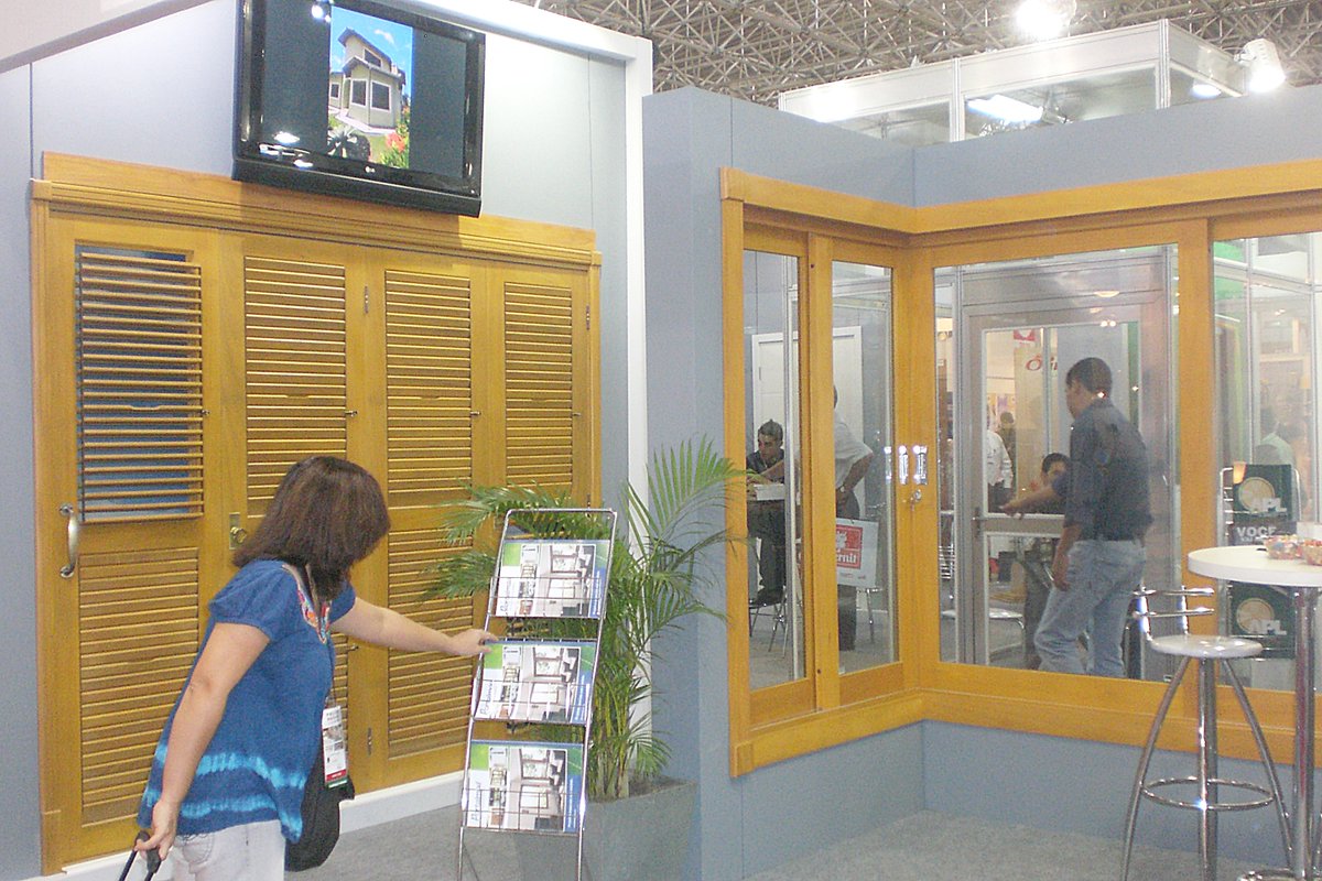 PortalmadE's tweet photo. A Portalmad produz portas e janelas de madeira sob medida e você pode comprar diretamente de fábrica. Transforme sua casa com a elegância, sofisticação e durabilidade da madeira!
https://t.co/FPAPoepNCM

#esquadrias #esquadriasdemadeira #arquitetura #construção #reforma https://t.co/Wavdh0104I