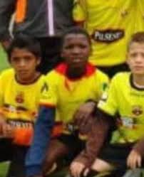 ciyiei's tweet photo. El ser humano nace barcelonista pero la sociedad lo corrompe 🗿🚬 https://t.co/yvUbgjhfyo