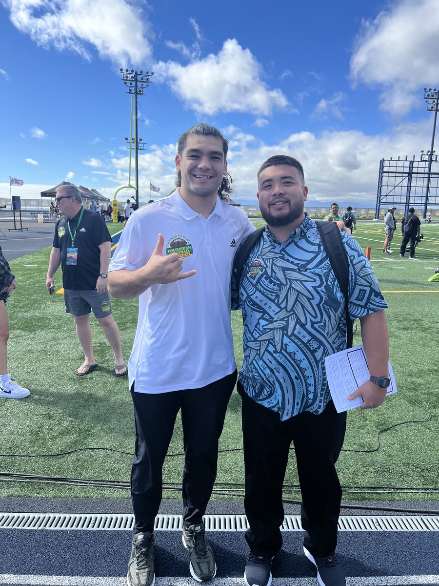 CoachNateOishi's tweet photo. Team Makai for the win! Mahalo @polynesiabowl @PolynesianFBHOF @MaaTanuvasa @richmiano38 for blessing me by allowing me to Coach TE this week! Great experience and a great game! @Carter83854638 balled out! 3 catches for 65 yards and 4 pancakes! @HuskerFootball @HuskerFBRecruit @GregBiggins @DonovanRaiola @CoachMattRhule @RaiolaDylan @AsapPuka @702HSFB @HSFBamerica @TheFranchiseLV @AlexWright1028 @KyleChinen @RobDeMelloKHON @ESPNHonolulu @ESPNLasVegas @SBLiveSports @IkaikaAthletics @BrandonHuffman @Sean_Callahan