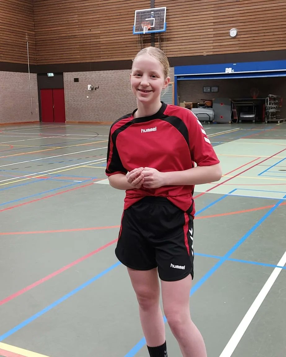 HVReehorst's tweet photo. • Pupil van de week •

Dione is deze week pupil van de week 🤾‍♀️ https://t.co/hrCtd3ikMo