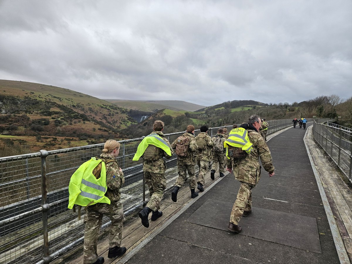 BeakeJon's tweet photo. Good to be assisting @SomersetACF on their initial @rafwarma #Cosfordmarches training event at #Okehamptoncamp
Hopefully @BACFBristol
Will muster some @ArmyCadetsUK to join them next month and beyond
#windy #roadmarching
@ColCadetsHQSW https://t.co/933UP5AMld