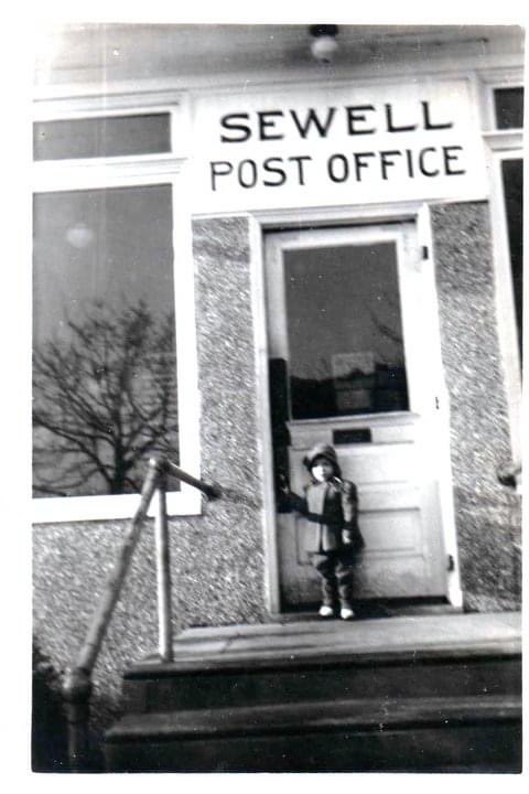 JACKR0LL's tweet photo. New Year, New Me
New #John, New #Boree

Just this time I’d like to start with a special “first song of the year” for someone very dear to me (4th pic). 
I love you, Mom-Mom. Rest in Power(s), Pat.

What was your first song of the year? Let me know below…

https://t.co/M8TD0idQKC https://t.co/zV5v40N7eM