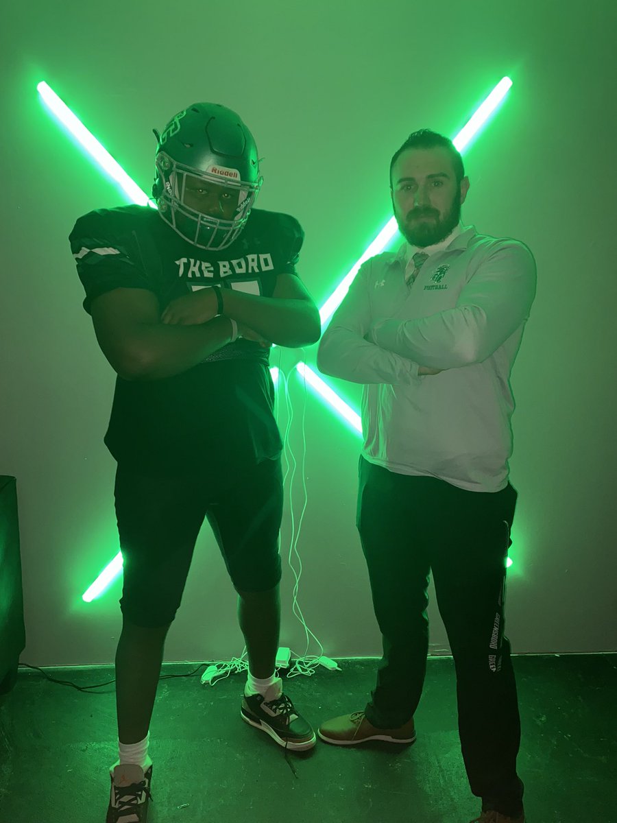 Sincerelykj76's tweet photo. Extremely blessed to receive my 4th Offer today from Greensboro College! Special thanks to @CoachHartman_GC @coach_card  @CoachTyShwallon for a great visit! Really awesome experience! Thanks @Coach__Russ for taking me! 

@CoachHartman_GC thank you so much!

#BringTheJuice🧃🦁 https://t.co/66sXVHooRi