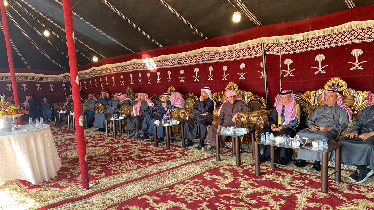 MohmmdAltamimi's tweet photo. شرفنا ظهيرة هذا اليوم السبت عند آل عبدالله في حي القارة بتمير عائلة الزكري أهل حوطة سدير
وجمع من الوجهاء والمشائخ 
 بعدها توجهنا إلى
المخيم الربيعي لصاحبه/محمد السلوم العثمان 
ثم بعدها اتجهنا الى املاك الأجداد  (الغريزية) في ضيافة أبناء العم عثمان بن عبدالله رحمه الله
#سدير
#تمير https://t.co/T1h3iqZePi