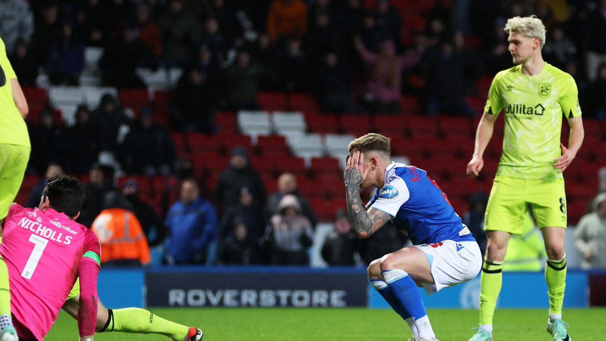 📉 Blackburn Rovers' Championship form since the start of December:

❌❌✅❌❌❌❌🤝❌🤝

Amassing five points from the last 30 on offer, nobody has taken fewer in the Championship during the same period. 😬

𝐖𝐨𝐞𝐟𝐮𝐥. 😢

#CCP | #Rovers