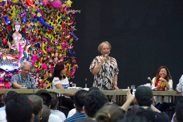 CasAmericas's tweet photo. La @CasAmericas lamenta el fallecimiento de la senadora colombiana Piedad Córdoba, luchadora social de #NuestraAmérica, siempre al lado de las causas de los humildes, comprometida con la paz de su país y de la región. Llegue nuestro abrazo a los familiares, amigos y seguidores. https://t.co/7NU4KnEpim