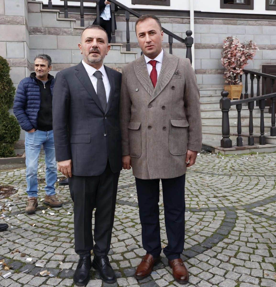 mgurler82's tweet photo. Gönülden gönüle uzanan bir yol vardır, Sincan Belediye Başkanımız Murat Ercan https://t.co/EzL1TQHMci