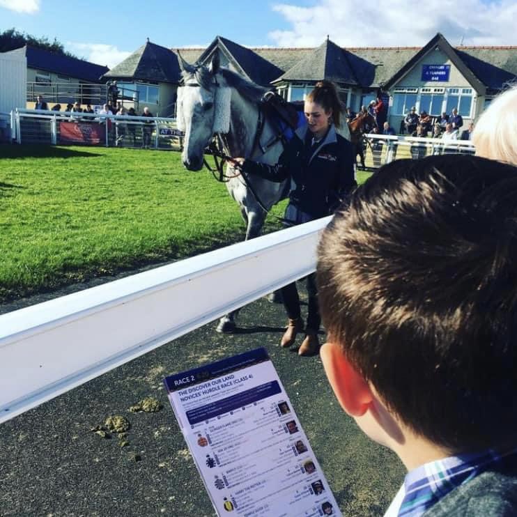 HexhamRaces's tweet photo. Some recent photos we have received from our followers. 

Pleased to help inspire the next generation of horse racing fans! https://t.co/I30qxaEBL3