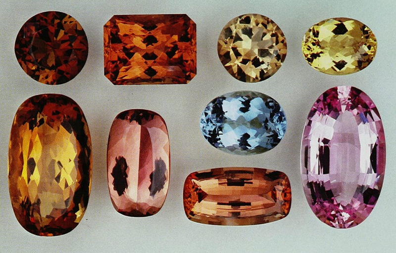 LauraMauricio13's tweet photo. 💎✨ Khám Phá Vẻ Đẹp Tinh Khiết và Sức Mạnh của Đá Topaz! #TopazGlow 🌟🔮

🌈 Màu Sắc Tinh Tế:
Đá Topaz đa dạng về màu sắc từ vàng óng đến xanh biển, tạo nên bức tranh màu sắc tinh tế và đẹp mắt. 🎨🌈 #ColorfulTopaz

💎 Phong Thủy May Mắn:
Theo quan niệm phong thủy, Đá Topaz mang lại sự may mắn và tài lộc cho người sở hữu. 🍀💰 #LuckyGemstone

✨ Năng Lượng Tích Cực:
Topaz được cho là mang lại năng lượng tích cực, giúp tăng cường sự lạc quan và tinh thần lạc quan. 🌟😊 #PositiveEnergy

🔍 Kiến Thức Đá Quý:
Khám phá kiến thức về loại đá quý này, từ cách tạo thành đến những đặc tính tuyệt vời mà nó mang lại. 📚💎 #GemstoneWisdom

👑 Trang Sức Sang Trọng:
Topaz thường được sử dụng trong trang sức cao cấp, từ nhẫn đến dây chuyền, tôn lên vẻ đẹp quý phái. 💍👸 #LuxuriousJewelry

📸 Chia Sẻ Topaz Moments:
Chia sẻ những bức ảnh lấp lánh của Đá Topaz qua hashtag #TopazSparkle. Mỗi bức ảnh là một nguồn cảm hứng! 📷✨

💖 #TopazMagic - Sức Mạnh Tự Nhiên và Vẻ Đẹp Lôi Cuốn - Đắm Chìm Trong Thế Giới Tuyệt Vời Của Đá Topaz! 💎🌟 #GemstoneBeauty #CrystalMagic