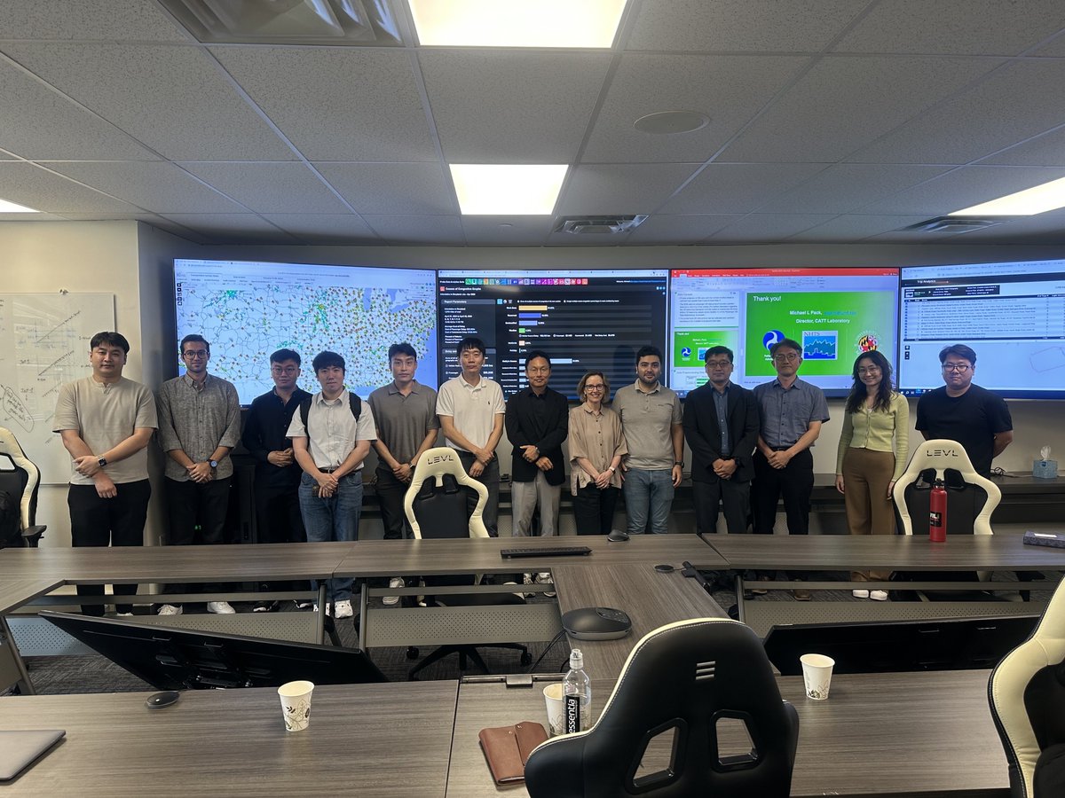TR_Minsu's tweet photo. A meeting with CATT Lab (https://t.co/OfO1SdtF4X) in #UMD #UMCP. I was delighted to see my friends again and so proud of your achievements and research for travel demand analysis and survey using big data. https://t.co/KMn0d2EO1C