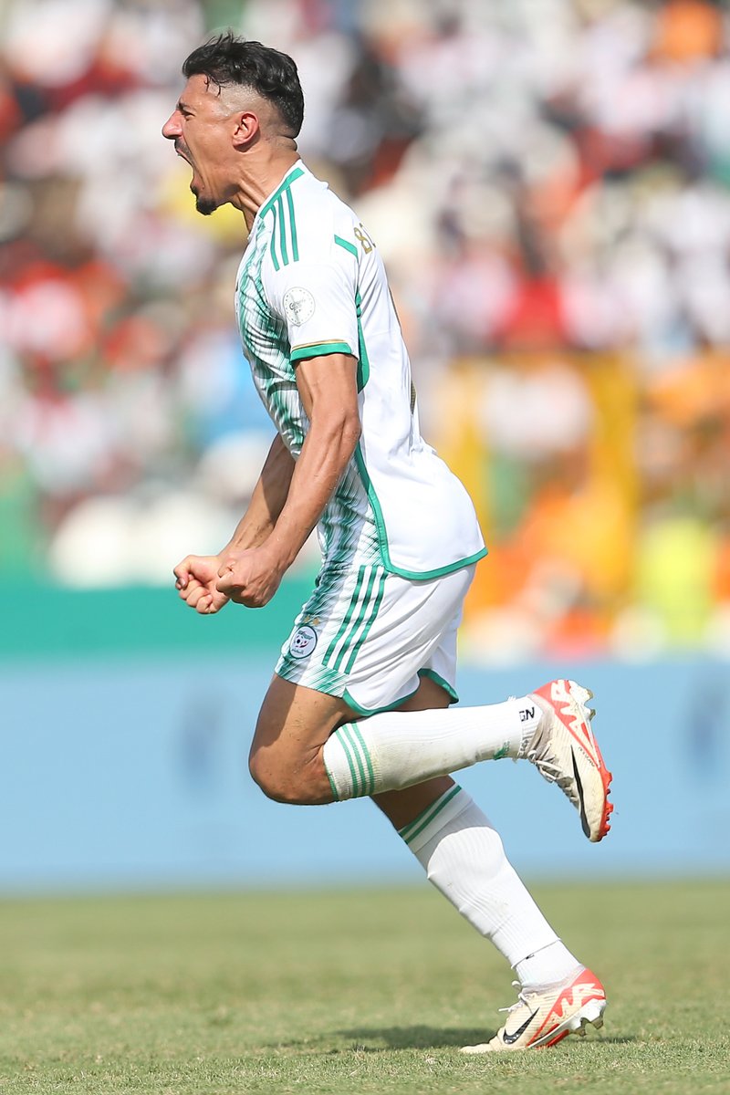 ActuFoot_'s tweet photo. LE HÉROS ALGÉRIEN : BAGHDAD BOUNEDJAH. 🙌🔥🇩🇿 https://t.co/mxPtott9TU