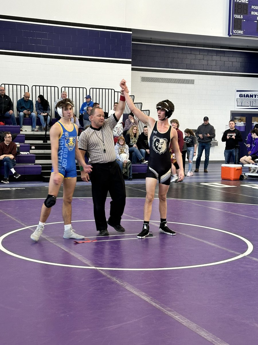 GBWrestlers's tweet photo. Cameron Miller win by pin 
#GBWrestlers 
#JVState https://t.co/dc9SJFFqLs
