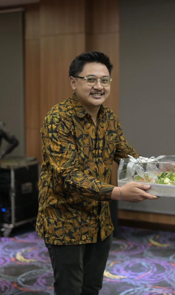 mh_alfarisi's tweet photo. @hrdbacot #TaliKasihHRDbacot 
Temanku sahabatku, 25 dom tangsel. Engineer yang hobi nonton yutub dan olahraga apapun. Silahkan reply, nanti di DM. Kesepian no more, canda tawa forever❤️💛💚 https://t.co/KmWKDxMtM7