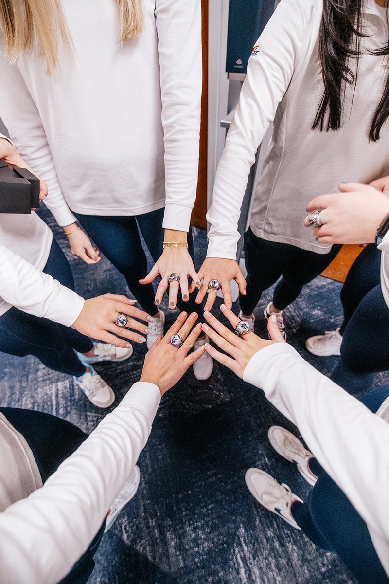 XavierWGOLF's tweet photo. 𝙏𝙝𝙚 𝙧𝙞𝙣𝙜𝙨 𝙖𝙧𝙚 𝙞𝙣! 🤩💍

#LetsGoX https://t.co/QwGWH3ZYfY