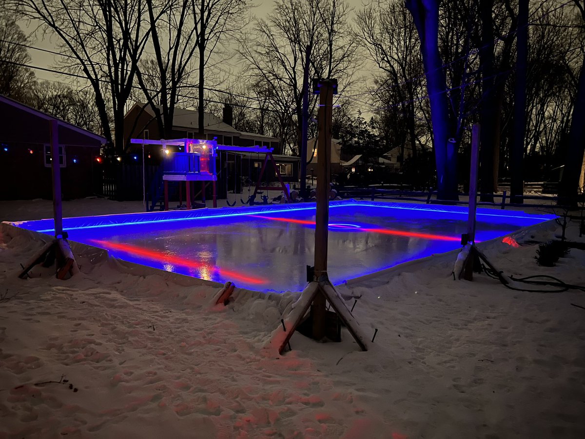 game7nod's tweet photo. Schaeff Center 8.0 #DEThomeice #odr #backyardicerink #laboroflove #odrbuilder https://t.co/ss4sTRfTTF
