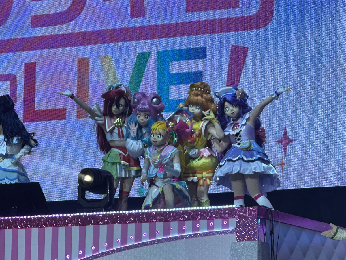 Naka_precure's tweet photo. 何年振りかの投稿ですな。
全プリキュアLIVE Day1の参戦でした。
めちゃくちゃ良い席でしたが
それでも顔が足りないと思うほどw
皆さんの様子をXで見ながら共感しかないw
明日も昼夜参戦いたします。

写真は自由撮影になった際。

 #全プリキュアLIVE https://t.co/aXN5aUUPZn