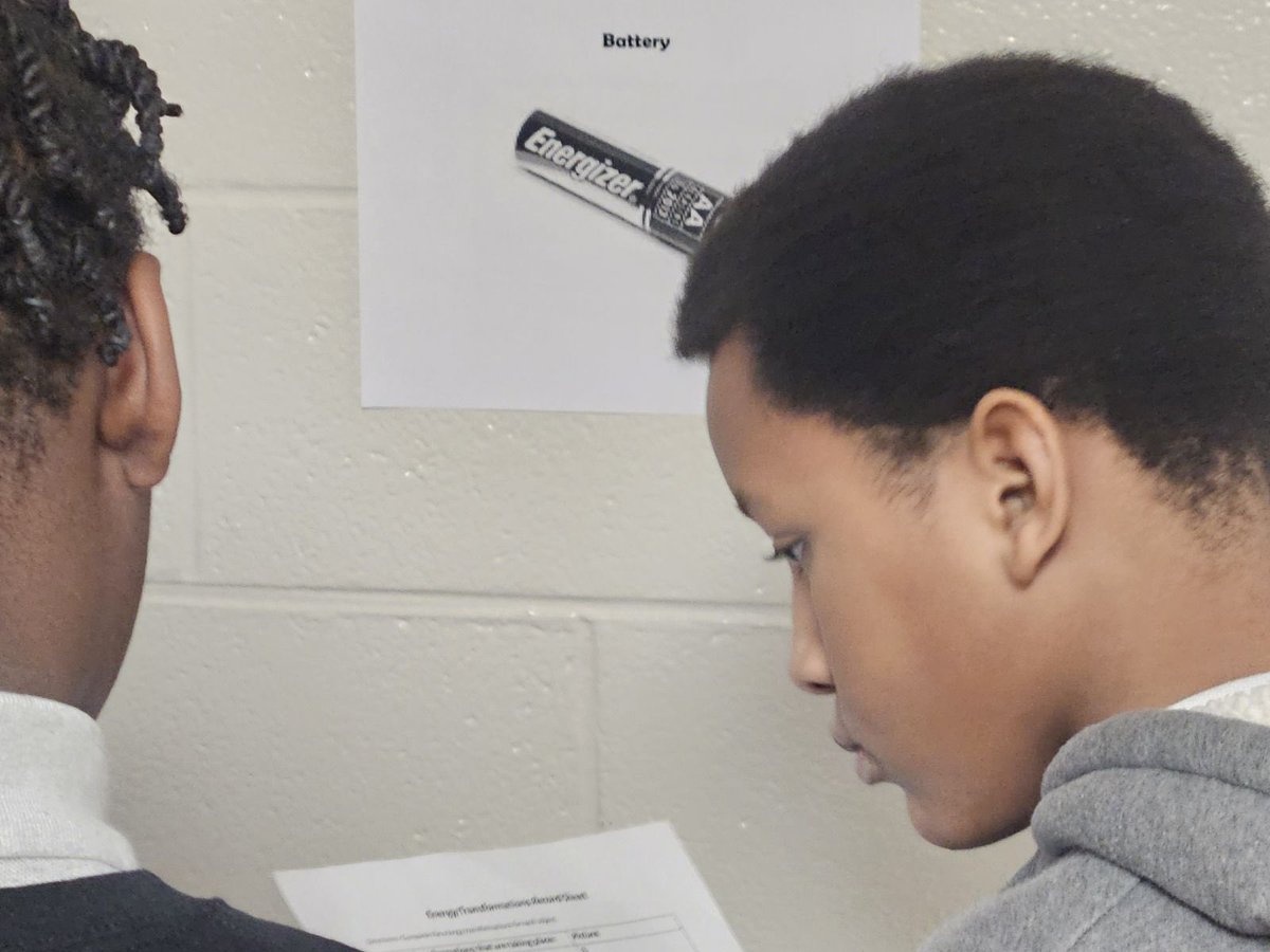 When learning &amp; fun intersect you get student engagement! Ms. Kidd’s 6th grade science class scavenger hunt activity. #WMS #WeAreOne #STEM