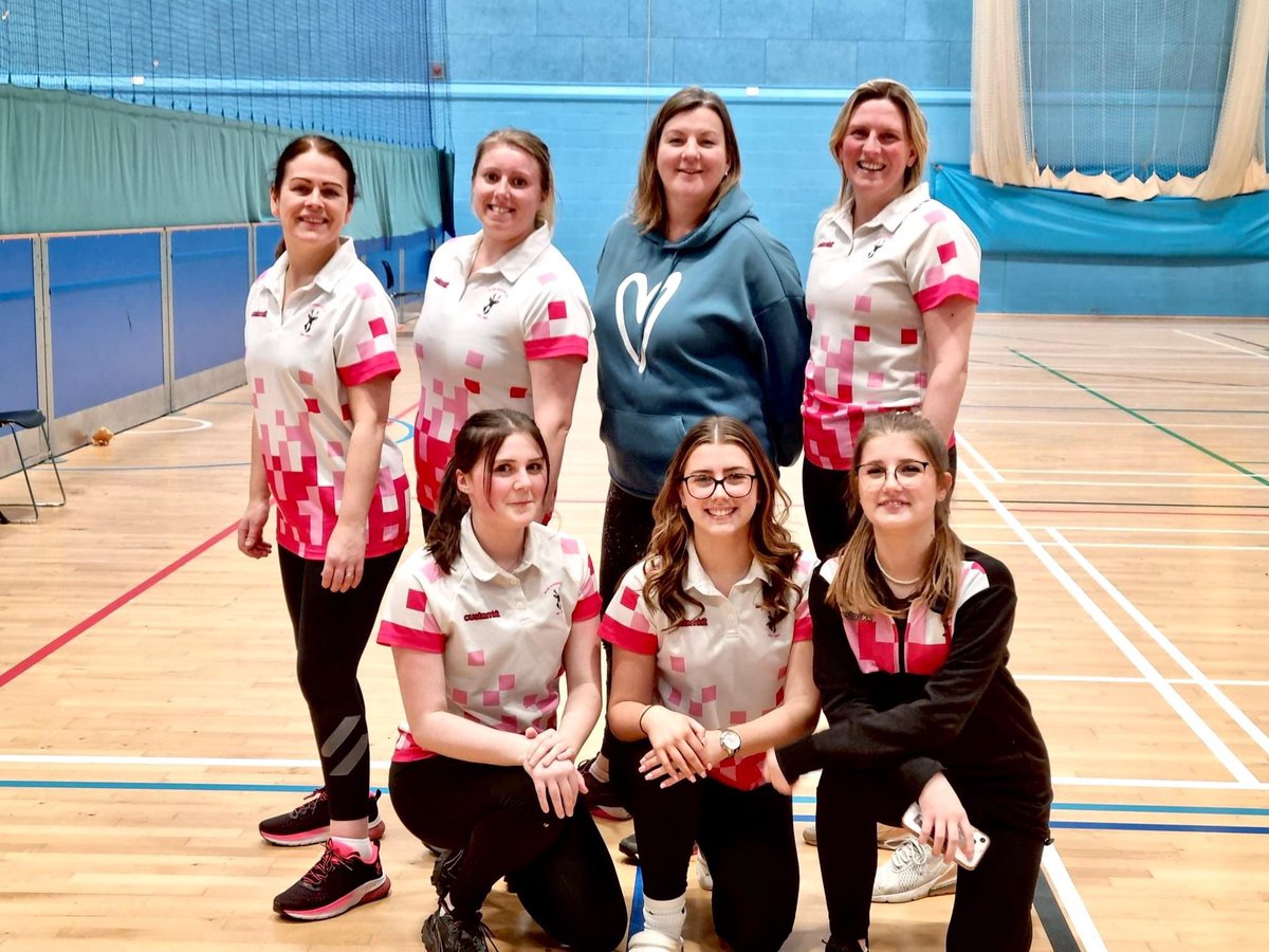 RoeGreenCricket's tweet photo. Congratulations to our ladies team who picked up the inaugural indoor softball title earlier in the week! 🏆 https://t.co/rzSFhSQU8u