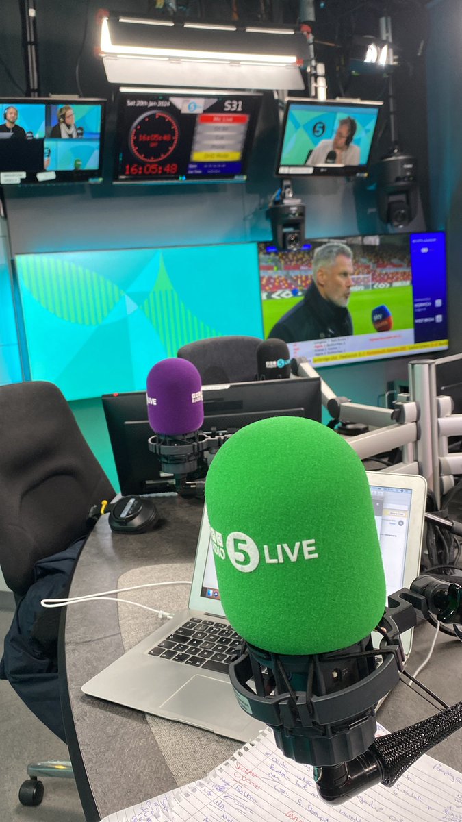 On @5liveSport this afternoon going around the EFL grounds with @markchapman. @jobimcanuff7 alongside! 🙌🏻🎙️Also available on the red button. Join us for the 2nd half.