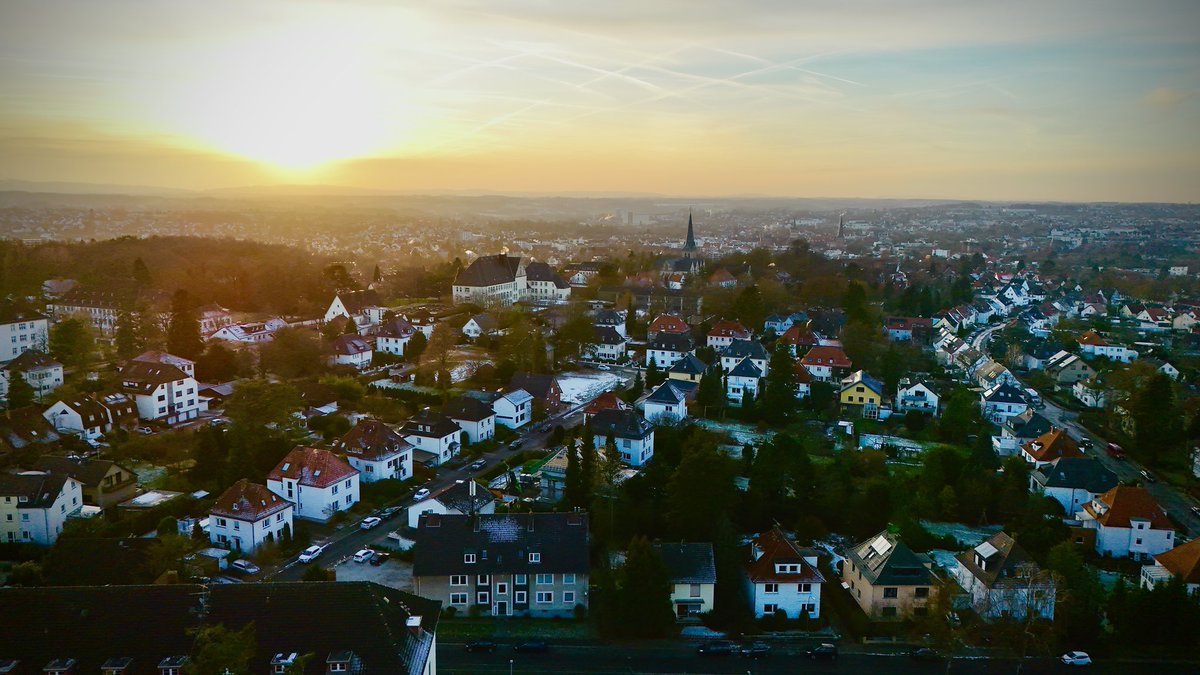 TDickenbrok's tweet photo. Einen tollen Abend aus #herford https://t.co/ve031CXSeu