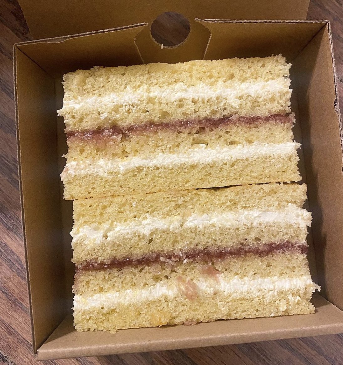bemorebob2's tweet photo. There just so happens to be THE most amazing cake shop a few doors down from my shoppy #CakeRun
‘Once Upon a Tea Room’ Winchcombe Street, Cheltenham https://t.co/BPmaLXDo2C