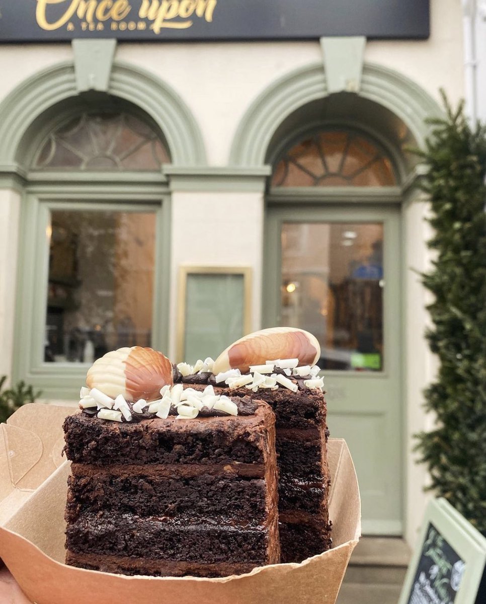 bemorebob2's tweet photo. There just so happens to be THE most amazing cake shop a few doors down from my shoppy #CakeRun
‘Once Upon a Tea Room’ Winchcombe Street, Cheltenham https://t.co/BPmaLXDo2C
