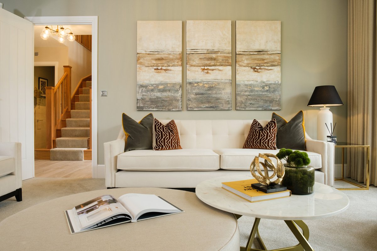 Redrow's tweet photo. It's been a minute 🕟 Can you guess the housetype? 😉

Tune back in Monday at lunch to see if you got it right.

#HomeMove #InteriorDesign #InteriorInspo #Interior #HomeDesign #HomeInspo #HomeGoals #Redrow #RedrowHome https://t.co/LYWeRk1y8e
