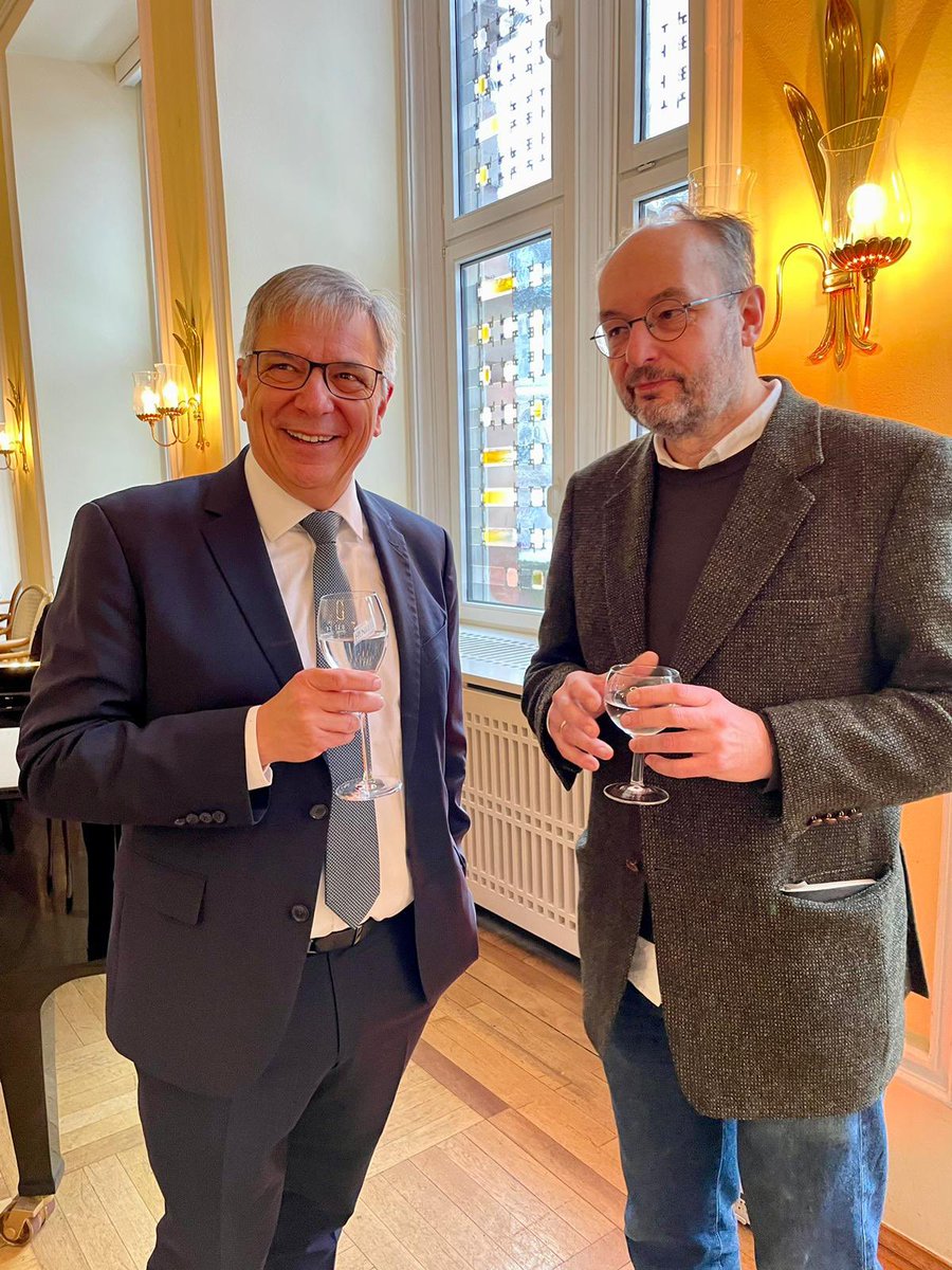 Gert-Uwe Mende tweet media