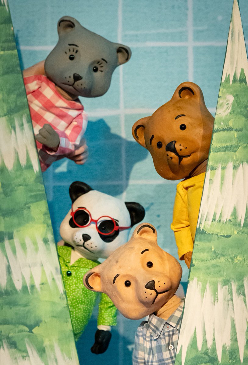 artsdepot's tweet photo. 🐼🎿 Can Bears Ski? ⛷️🐻

Find out TOMORROW, when @DeafinitelyT and @PiedPiperLive slope into artsdepot with a joyful and life affirming theatre adventure!

Told with English and British Sign Language, enjoyed equally by D/deaf and hearing audiences!

🐻‍❄️ https://t.co/PX60VQIyBO https://t.co/zZv1ma1Gu1