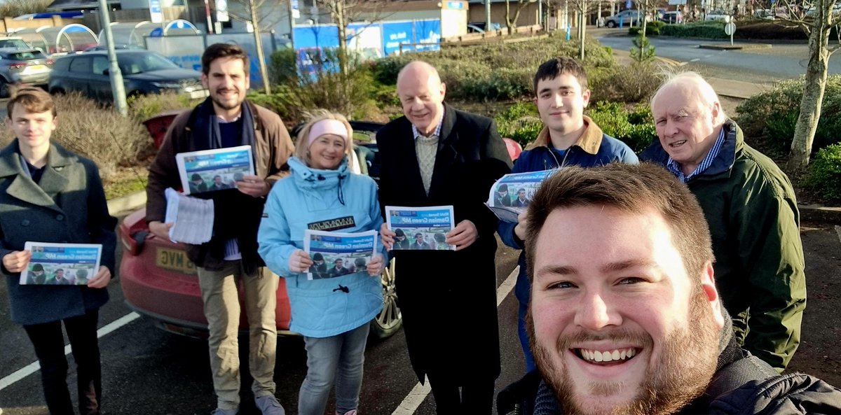AshfordTories's tweet photo. We've had a brilliant morning in Park Farm, delivering Damian Green MP's newsletter to local residents. Our teams are out across the Borough, week after week, all year round— not just at election time. 

#NotJustAtElectionTime #LocalConservatives #AmbitiousForAshford https://t.co/MSfQY62LGJ