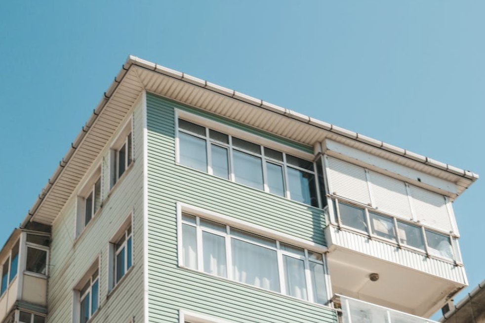DavidOliverRE's tweet photo. 💚 Hey there, future homeowners! 💚🏠

Thinking about owning your first HOME and feeling a little overwhelmed? 

Tip 1: Budget before you borrow! ✔️ 

Tip 2: Shop around for the best rates. 🕵️‍♀️ 

Tip 3: Understand the types of mortgages 🏦📚 https://t.co/IP7p7Ym05g