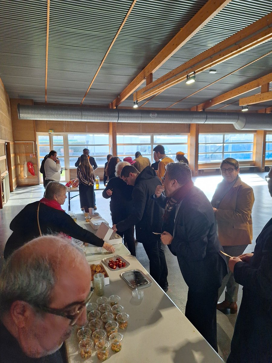 modemessonne's tweet image. Les vœux de notre mouvement départemental c&apos;était aujourd&apos;hui à Évry. L&apos;occasion aussi de saluer les nouveaux adhérents et de dire notre gratitude à l&apos;engagement de nos militants et élus.