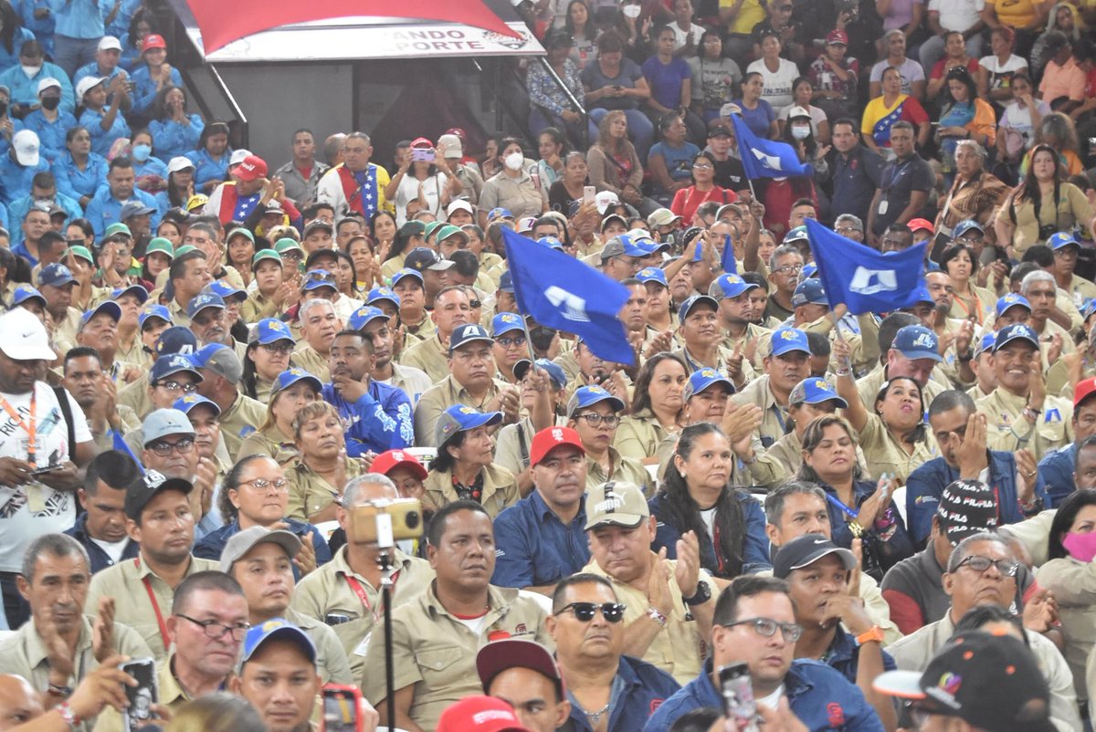 NicolasMaduro tweet picture