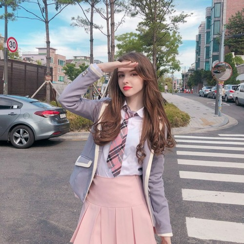 BriSh0rty's tweet photo. Anh yêu đến sức cùng lực kiệt. Anh yêu em đến mức thảm hại. Ước mơ tình yêu của cả đời này đã bị em xé nát.
Xin cho yêu em hết cuộc đời này, đường đời sóng gió anh vẫn chờ. https://t.co/48l7MG5iUD