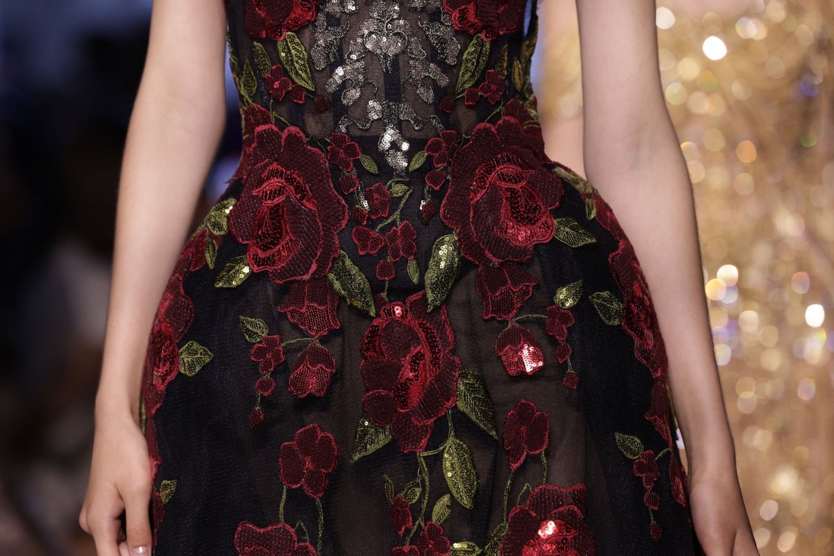 FashionweekNYC's tweet photo. Exquisite Details from Elie Saab Couture Fall 2023 😍😍😍 https://t.co/4Xy97B8gdk