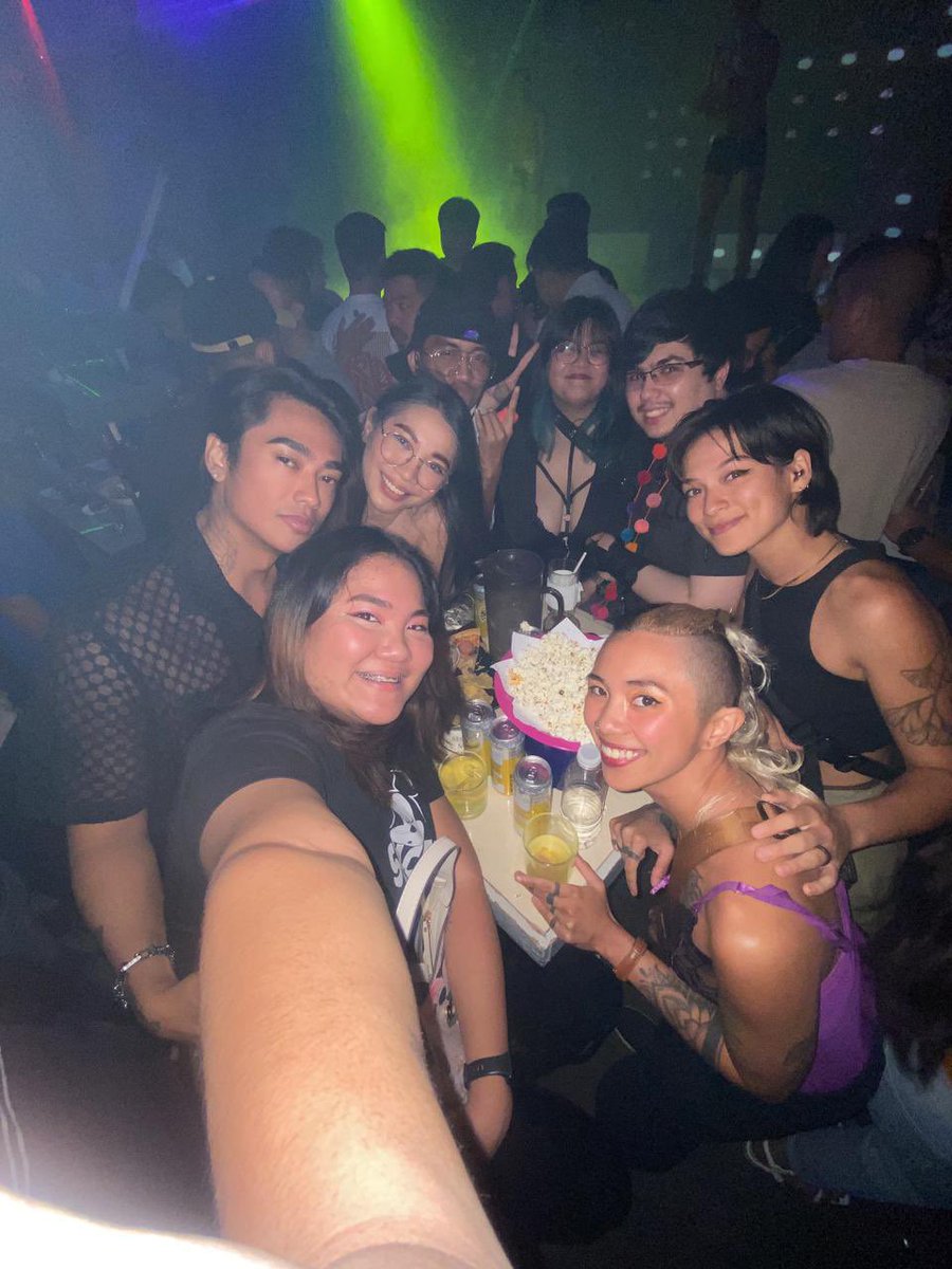 cafelattey's tweet photo. Last night 🫶🏽🌈 https://t.co/S7NMmPA5hy