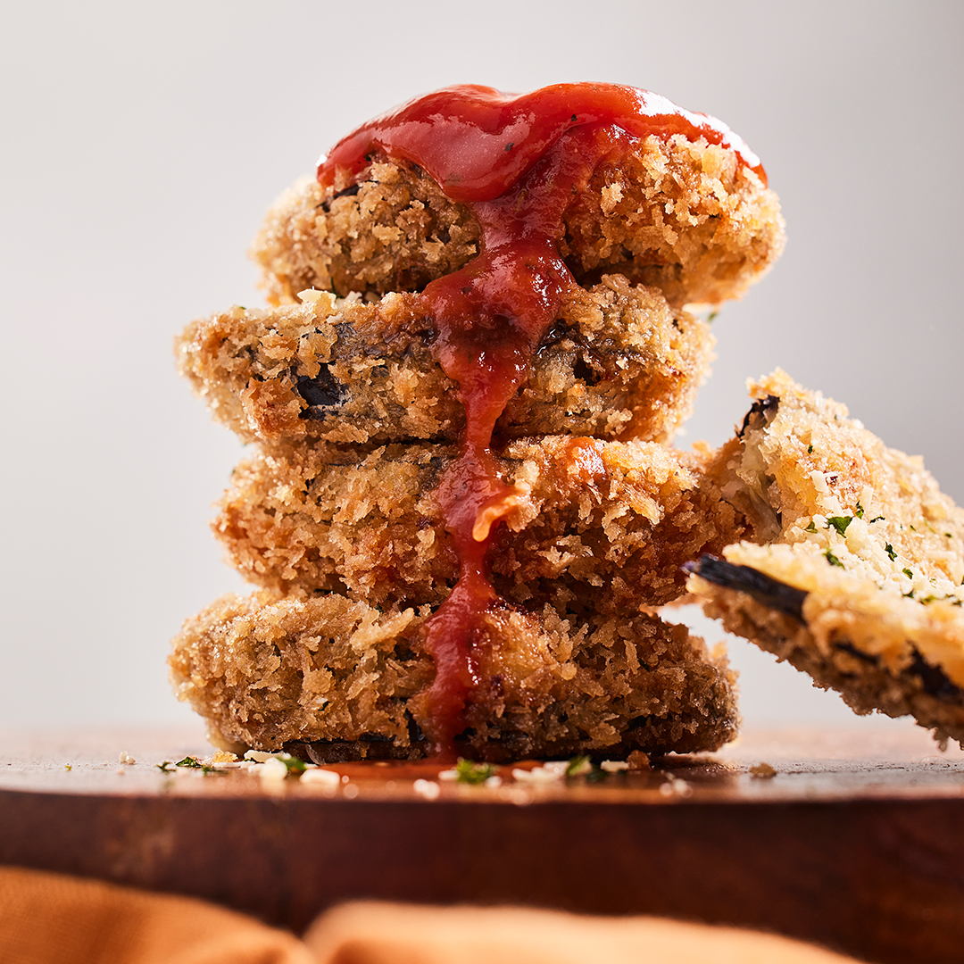 ¿Berenjenas apanadas? Siiii​ 🤤🤤
Una entrada diferente y deliciosa que puedes encontrar en tu Archies más cercano. ❤️ Rodajas de berenjena con queso mozzarella, servidas con queso parmesano y salsa napolitana o arrabbiata. ¡Te van a encantar!

#Archies #Berenjenas #Lunch