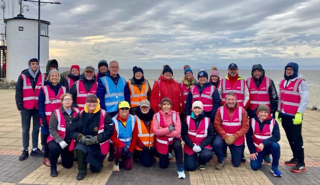 4️⃣8️⃣5️⃣ wonderful parkrunners joined us on the prom for a run, jog or walk out to Rest Bay and back - in slightly warmer conditions than recent weeks 🥶 Thanks to our brilliant volunteers, see you next weekend Diolch a da iawn pawb #loveparkrun