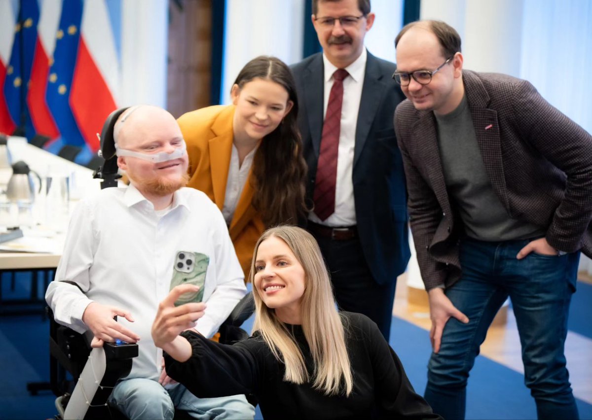 Katarzyna Nowakowska tweet media