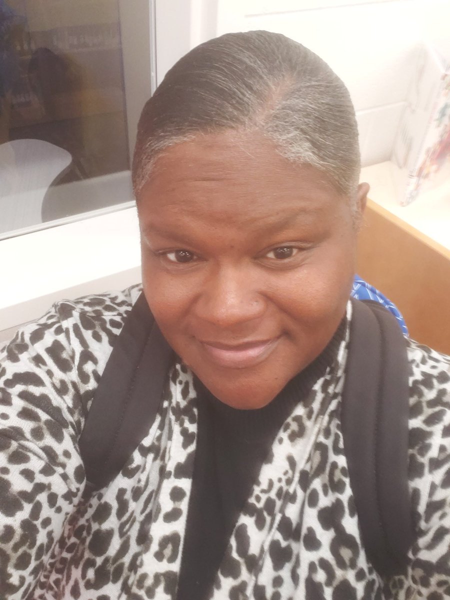 AEV1920's tweet photo. Volunteering at the Reading Bowl on this cold Saturday morning. Always a pleasure to support our students. Good luck to all of the teams! #consolejudge #helenruffinreadingbowl @OAK_HCS #LiteracyInHenry #EXPECTEXCEPTIONALHCS @LearnInHenry @HenryCountyBOE https://t.co/b2IdiHCfzy