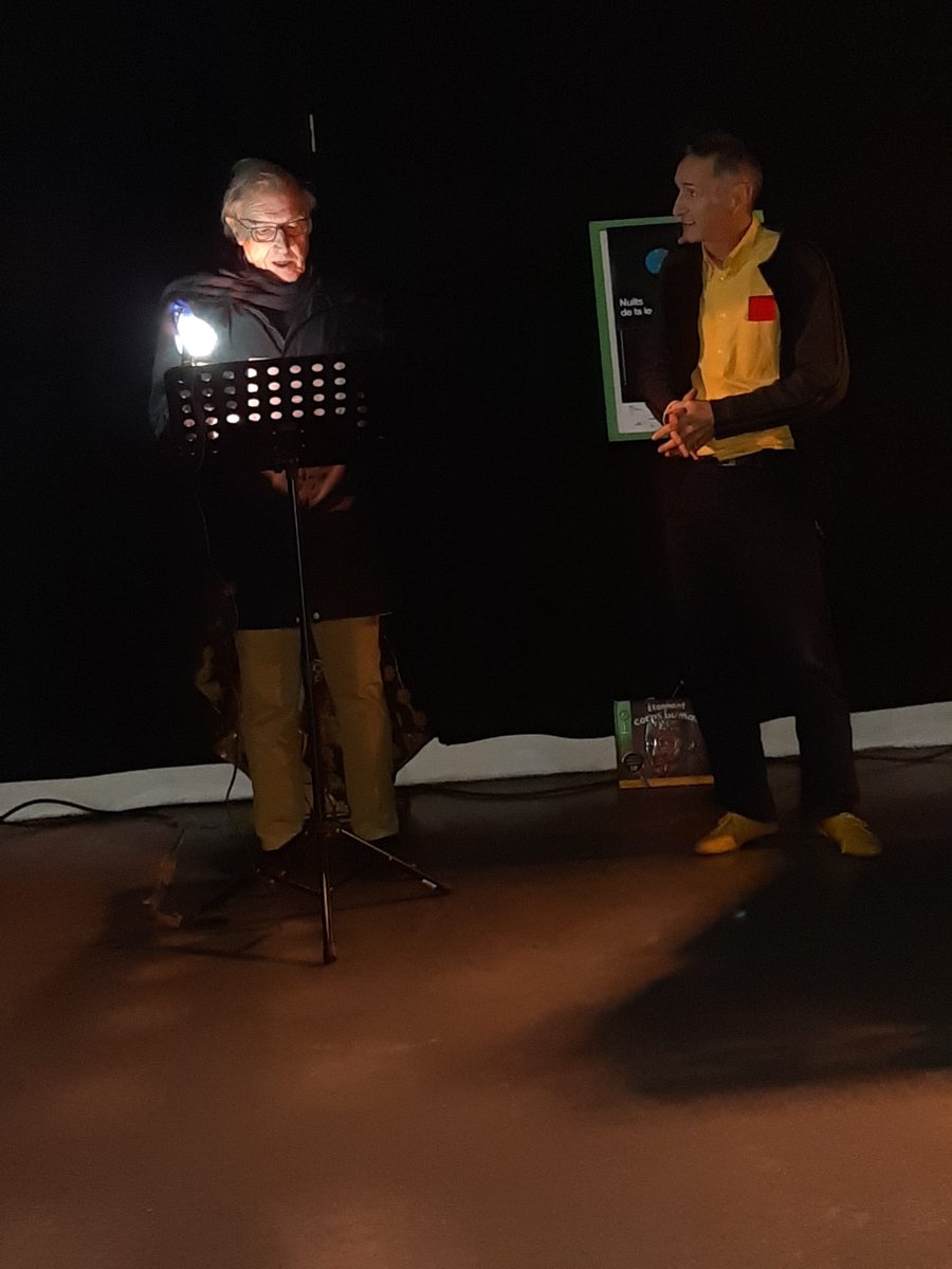 Dans une ambiance feutrée, émotion, sensibilité mais également humour étaient au rendez-vous pour cette 1ère nuit de la lecture <a href="/LeCNL/">CNL - Centre national du livre</a> à #Larressore où  3 enfants, 12 adultes et Jean-François Balerdi ont pris plaisir à partager le pupitre sans micro devant un public attentif.