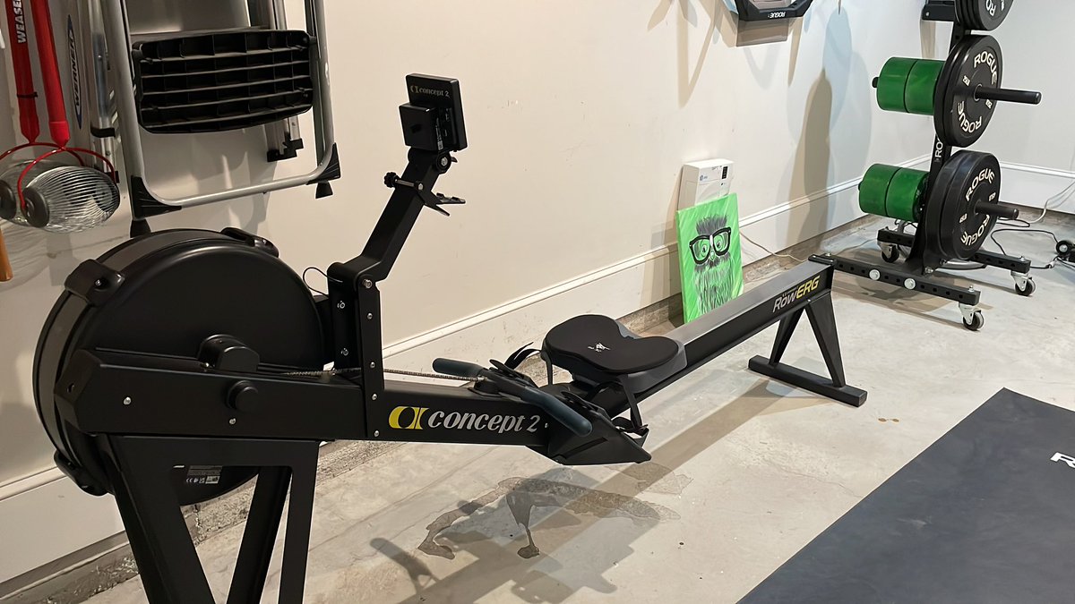 TeachandCoachGA's tweet image. Good one today. 5000m row and then 185lb strict shoulder press. 💪#DEFReset @jockofuel @jockowillink @EchelonFront