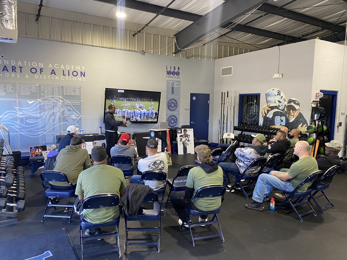 FA_LionsFB's tweet photo. Annual Pop Warner Coaching Clinic! #LionMade https://t.co/r4SrLFxV2l